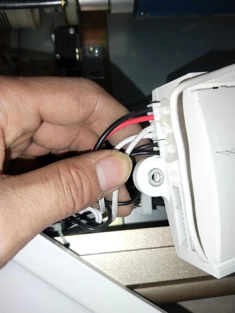 欧派晾衣架拆解步骤有哪些？-第1张图片-索能光电网