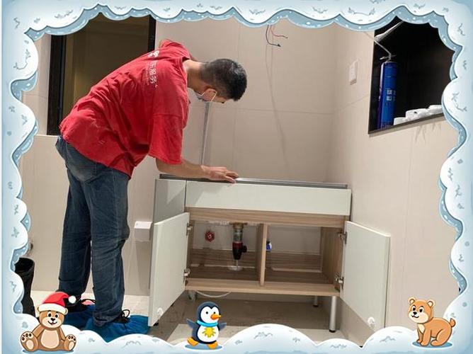 2025年浴室柜安装师傅怎么找？线上平台还是熟人靠谱？-第2张图片-索能光电网