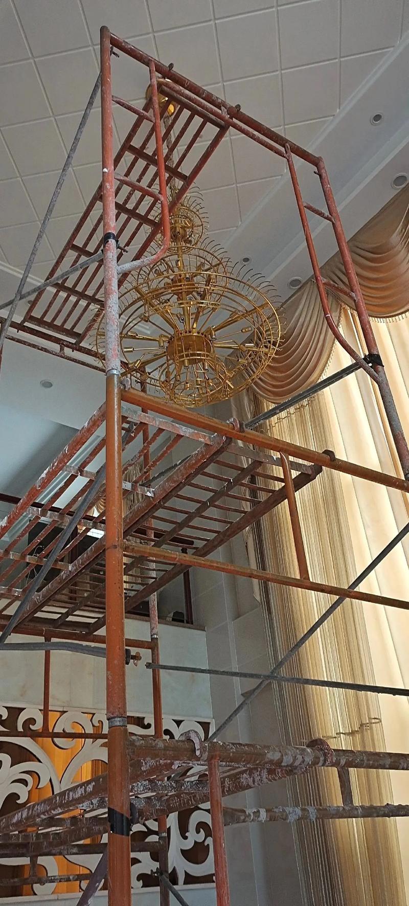 水晶灯饰多久不洗会积灰？2025年清洗技巧有哪些？-第3张图片-索能光电网