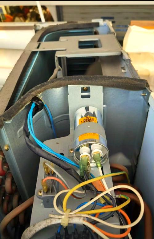 空调内机移位自己能拆吗？2025最新拆装步骤来了！-第1张图片-索能光电网