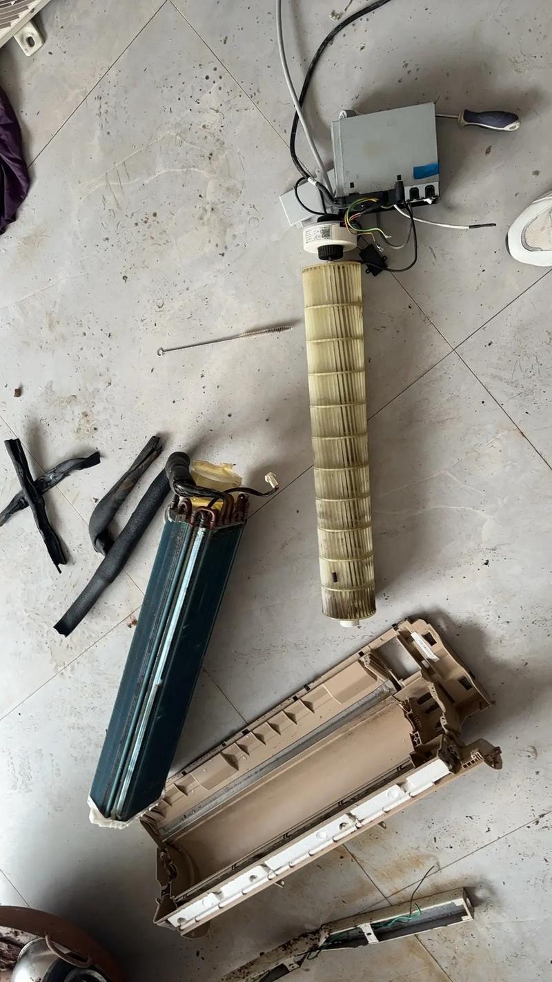 空调内机移位自己能拆吗？2025最新拆装步骤来了！-第2张图片-索能光电网