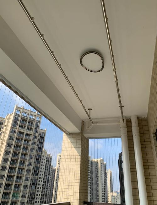 平台灯+晾衣杆怎么装？2025年最新安装步骤来了！-第2张图片-索能光电网