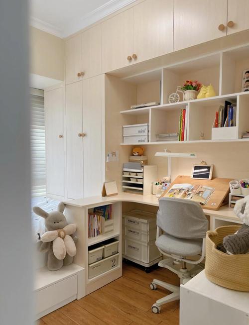 窄飘窗怎么设计才实用?2025年最新方案来了!-第1张图片-索能光电网 窄飘窗怎么设计才实用?2025年最新方案来了!-第1张图片-索能光电网