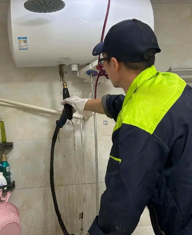 来安热水器坏了？24小时上门修理电话多少？-第1张图片-索能光电网