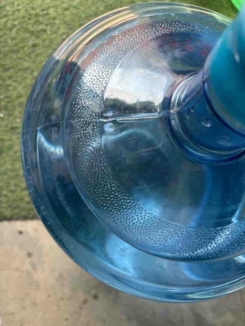 饮水机水桶破裂了，现在怎么紧急处理？-第1张图片-索能光电网