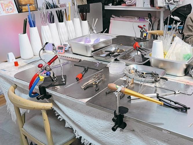 小太阳玻璃烧不坏?实验室揭秘耐高温真相-第1张图片-索能光电网 小太阳玻璃烧不坏?实验室揭秘耐高温真相-第1张图片-索能光电网