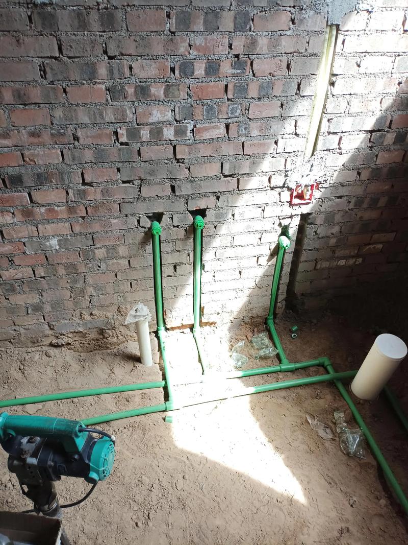 蹲坑如何连接背水箱？-第1张图片-索能光电网