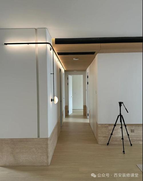走廊有梁怎么装灯？巧设计照亮不碰梁！-第3张图片-索能光电网
