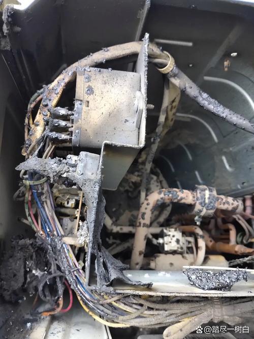 堃霖空调高压故障原因何在？-第3张图片-索能光电网