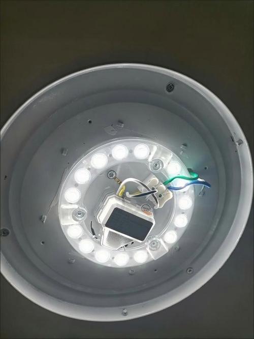 宏达LED灯质量耐用吗?性价比高不高?-第3张图片-索能光电网 宏达LED灯质量耐用吗?性价比高不高?-第3张图片-索能光电网