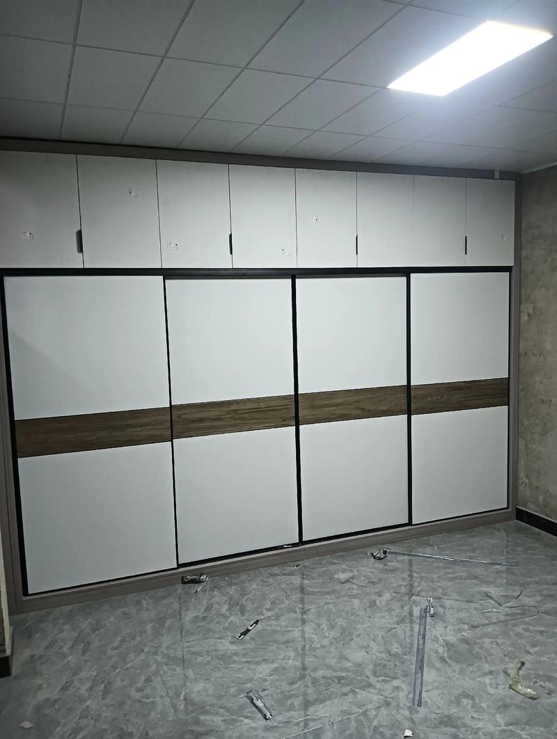 推拉衣柜门掉了怎么自己装回去？-第1张图片-索能光电网