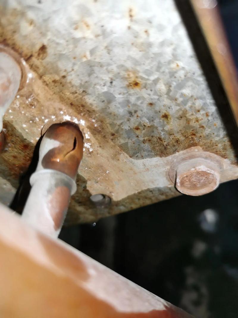 风冷螺杆最大故障-第3张图片-索能光电网