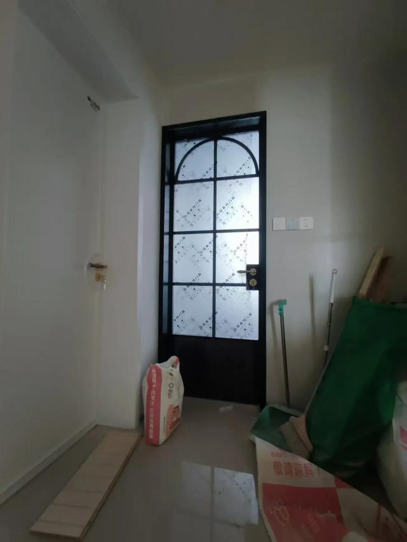 楼房玻璃门扇怎么摘-第3张图片-索能光电网