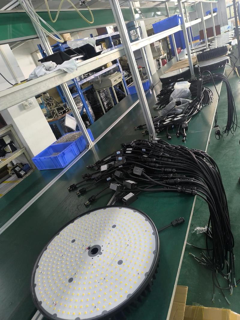 上海灯具厂改制,如何影响职工与市场?-第1张图片-索能光电网 上海灯具厂改制,如何影响职工与市场?-第1张图片-索能光电网