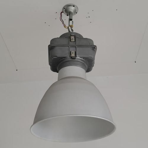 金属卤化物灯具,高效节能还是安全隐患?-第3张图片-索能光电网 金属卤化物灯具,高效节能还是安全隐患?-第3张图片-索能光电网