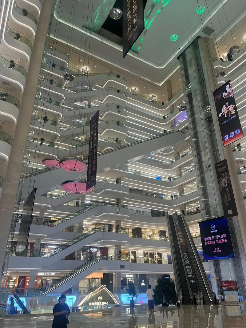 松江区灯具城-第2张图片-索能光电网