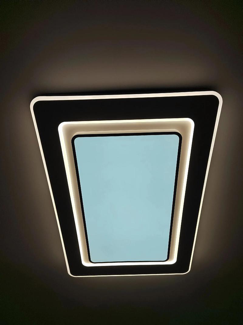 江苏华照灯具，产品有何特色或优势？-第1张图片-索能光电网