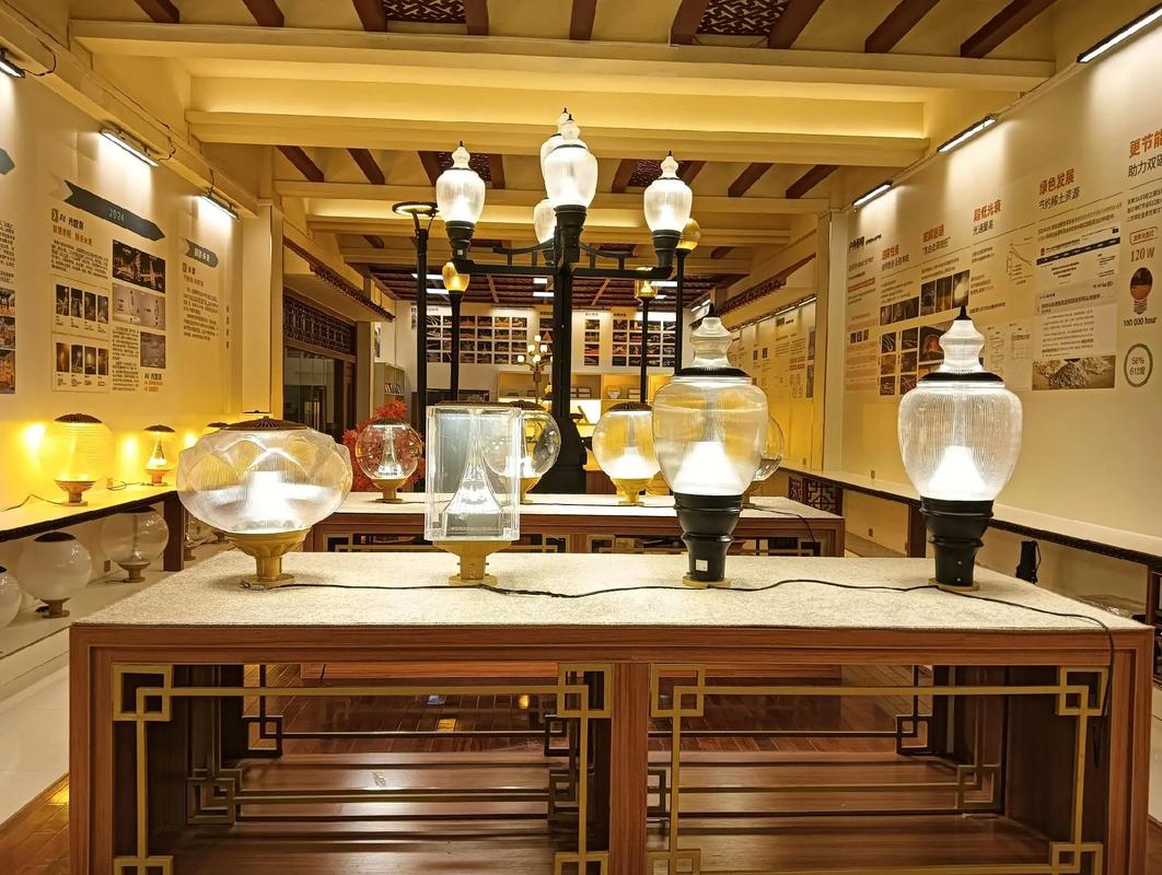 江苏华照灯具，产品有何特色或优势？-第3张图片-索能光电网