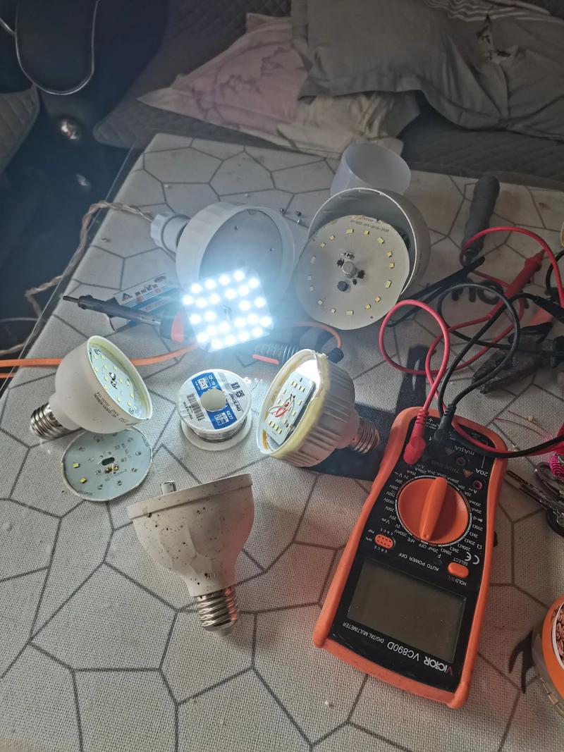 维修灯具比赛-第2张图片-索能光电网