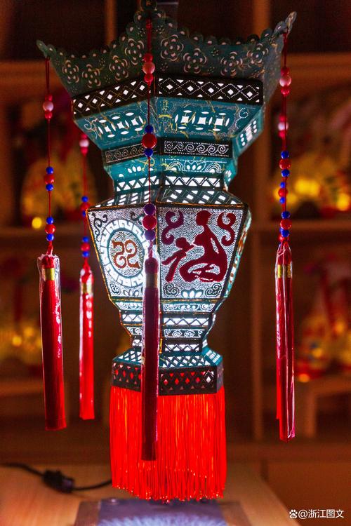 中国灯具灯饰-第1张图片-索能光电网