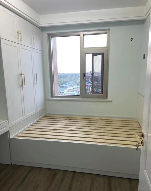 如何安全高效找靠谱师傅拆除榻榻米？这些细节你必须提前确认！-第3张图片-索能光电网