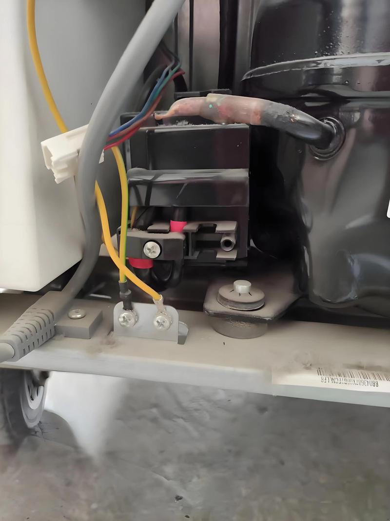 深圳龙华修冰箱电话多少？-第1张图片-索能光电网