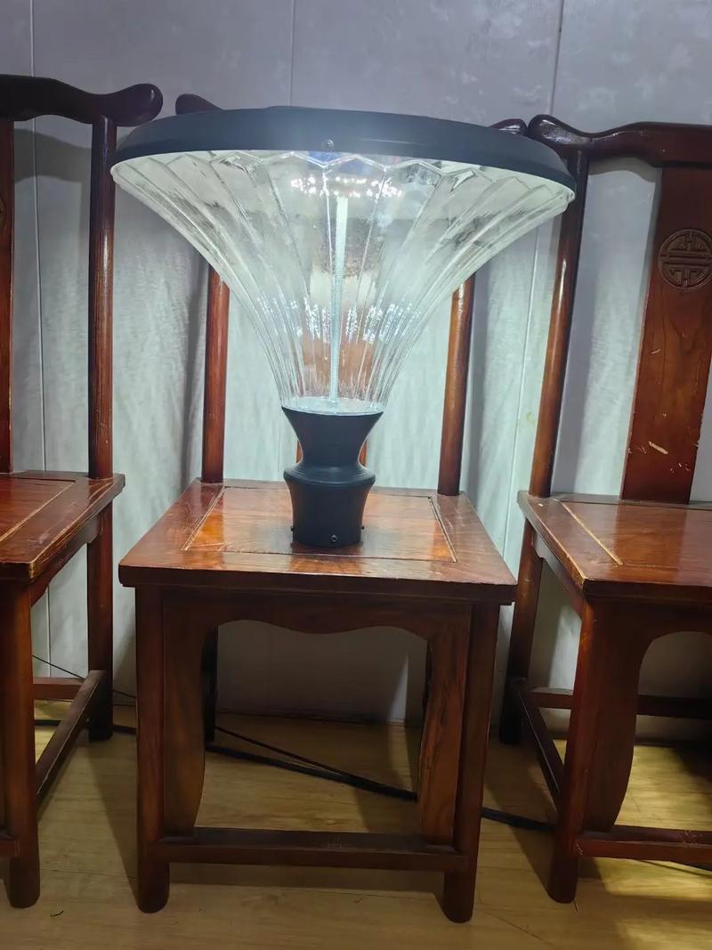 灯具灯头如何选？材质与寿命有何关联？-第3张图片-索能光电网