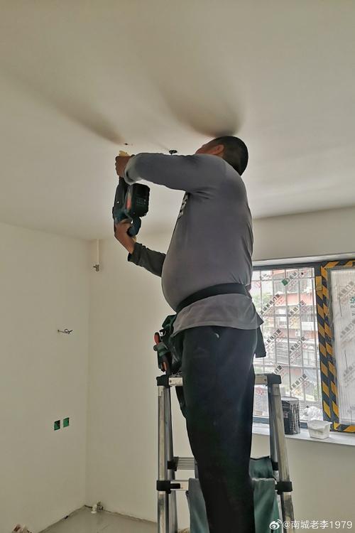 灯具安装有哪些注意事项？-第2张图片-索能光电网