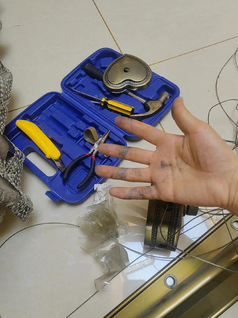 收衣杆坏了怎么维修？-第2张图片-索能光电网