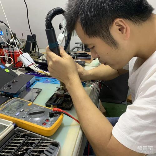 电脑板维修师傅如何快速判断故障？-第1张图片-索能光电网