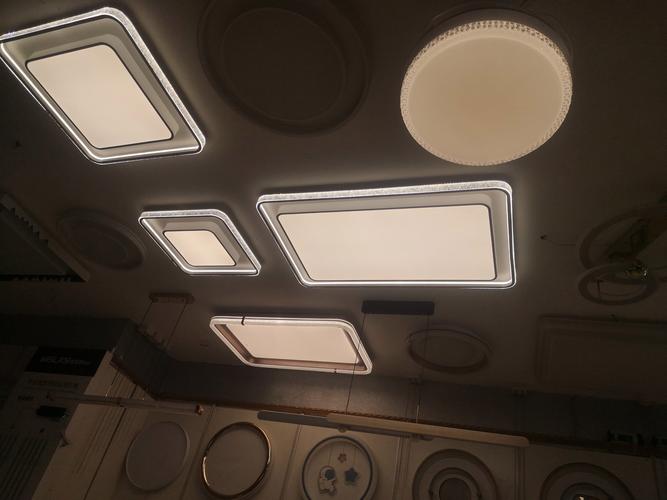 青岛买灯具，哪家靠谱又实惠？-第1张图片-索能光电网