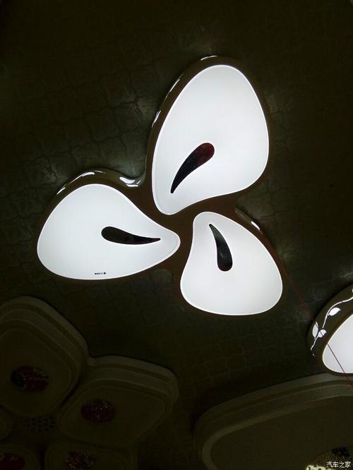 潼南灯具城哪里买灯最划算？-第2张图片-索能光电网