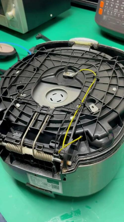 美的电饭锅坏了怎么修？-第2张图片-索能光电网