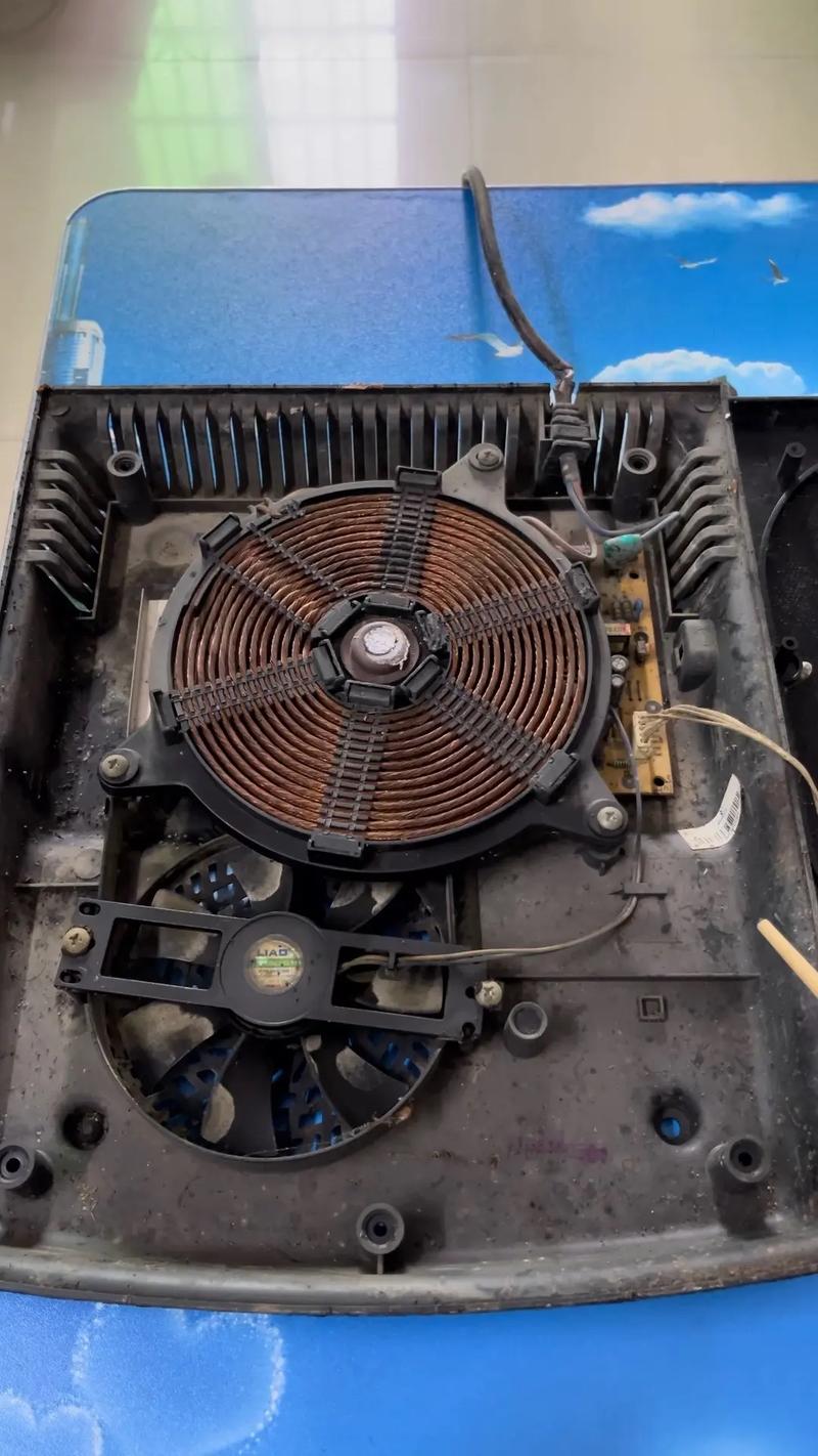 电磁炉特殊故障如何快速检修?-第2张图片-索能光电网 电磁炉特殊故障如何快速检修?-第2张图片-索能光电网