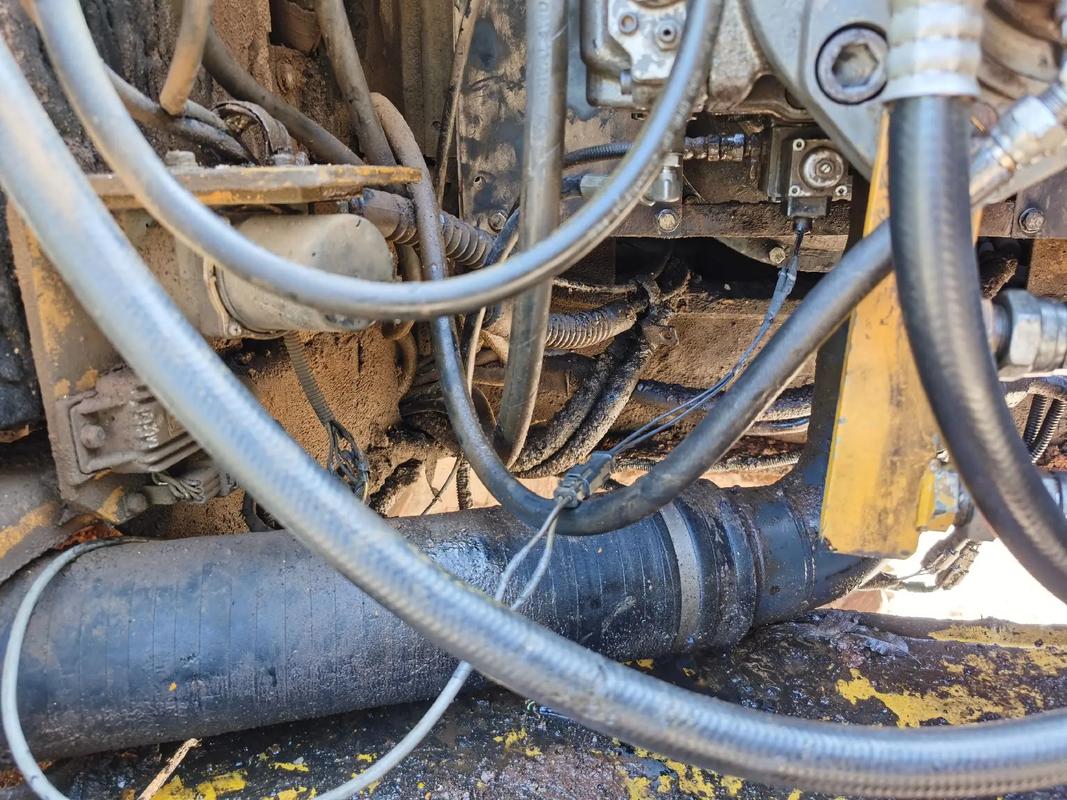 加藤820空调故障了怎么办？-第1张图片-索能光电网