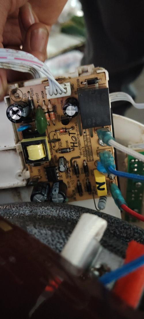 电压力锅控制板故障，该如何排查维修？-第1张图片-索能光电网