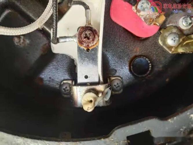 美的高压锅C6故障怎么办？-第1张图片-索能光电网