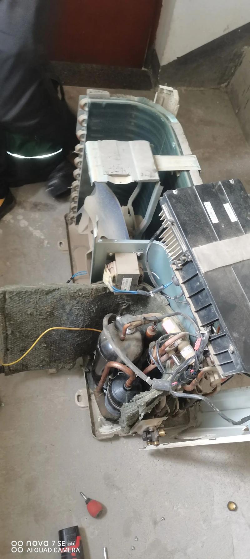 空调压缩机电容故障怎么办？-第2张图片-索能光电网