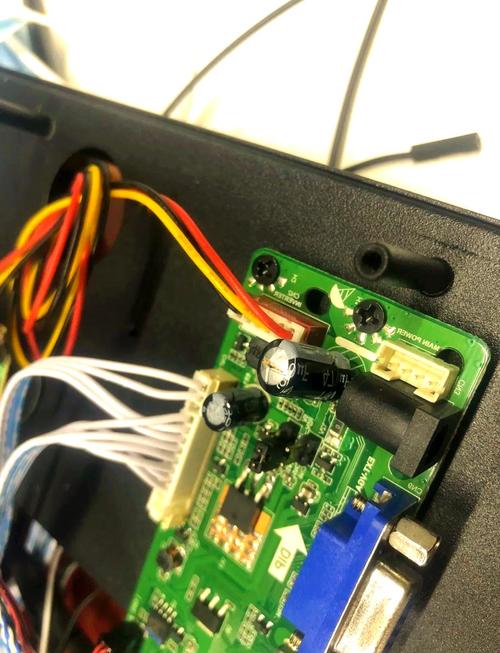 电脑显示器故障了怎么修？-第1张图片-索能光电网