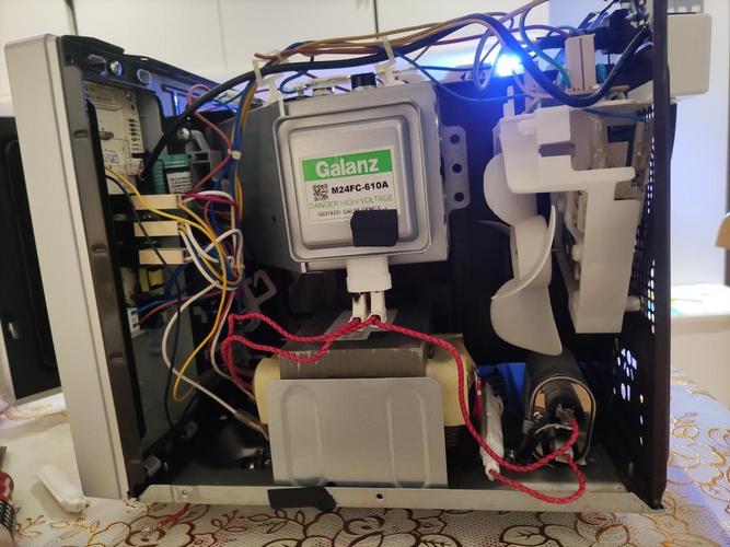 微波炉坏了怎么修？视频教你解决！-第1张图片-索能光电网