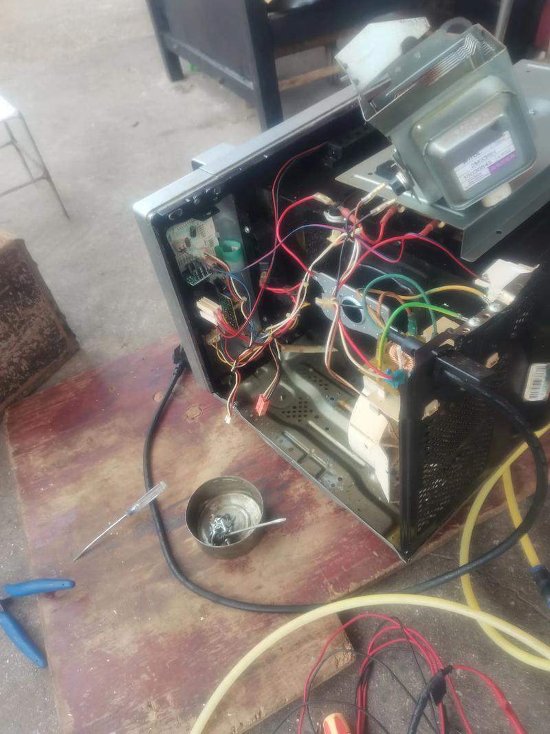 美的光波炉坏了怎么修？-第1张图片-索能光电网