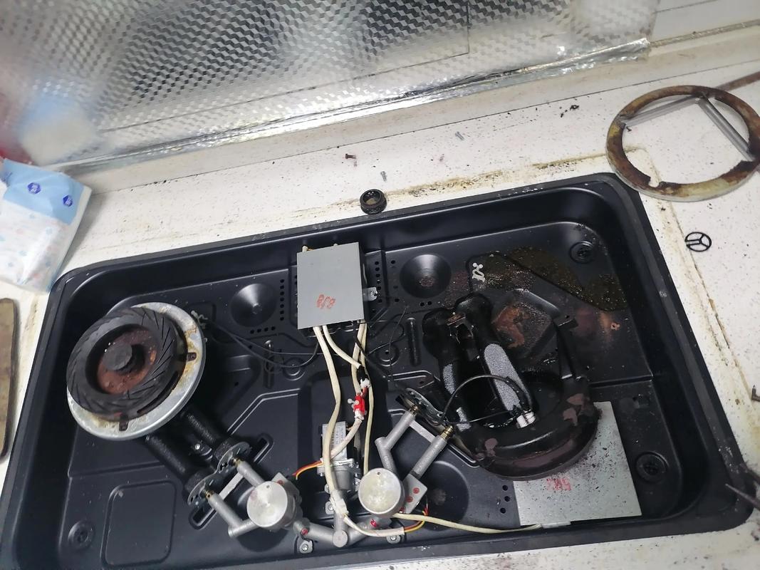 华帝燃气灶保修电话是多少？-第1张图片-索能光电网