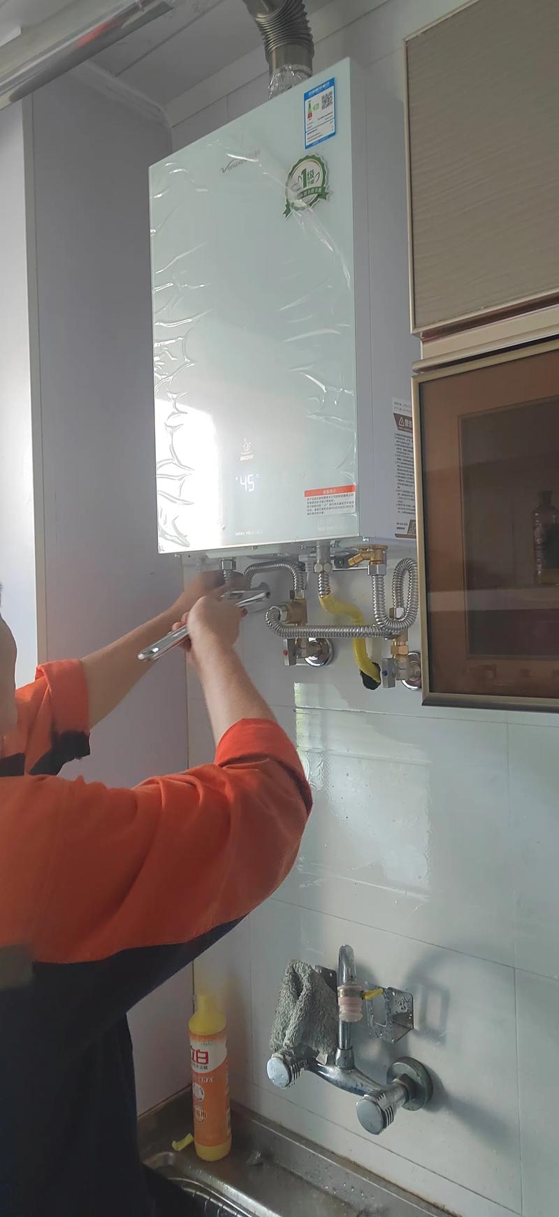 杭州热水器安装电话是多少？-第3张图片-索能光电网