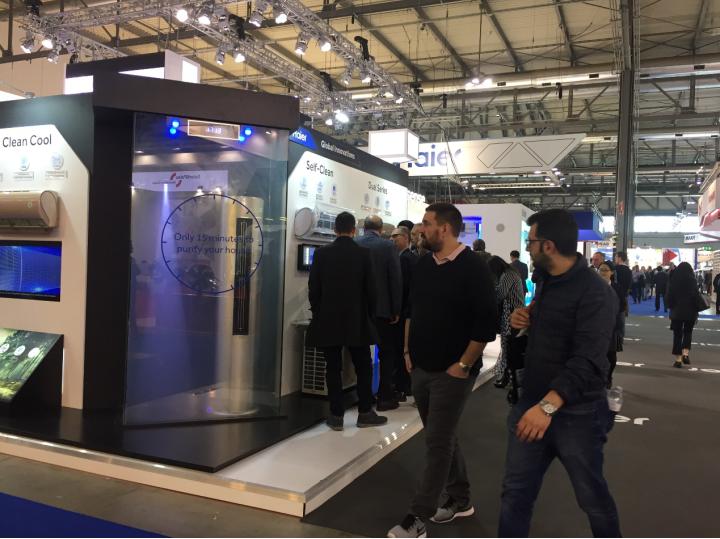 青岛海尔空调客服电话是多少？-第2张图片-索能光电网