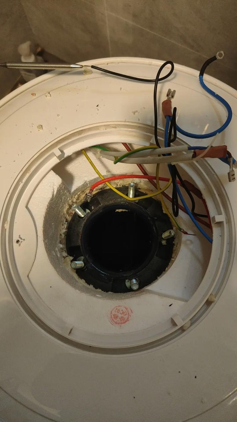 电热水器多久清洗一次?-第1张图片-索能光电网 电热水器多久清洗一次?-第1张图片-索能光电网