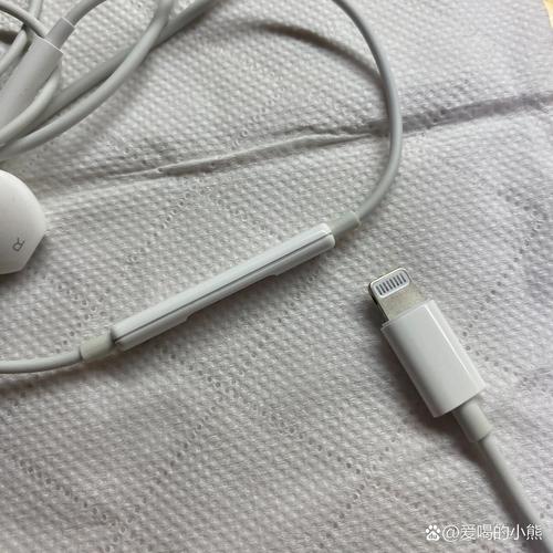 耳机打电话为何总现杂音？-第1张图片-索能光电网