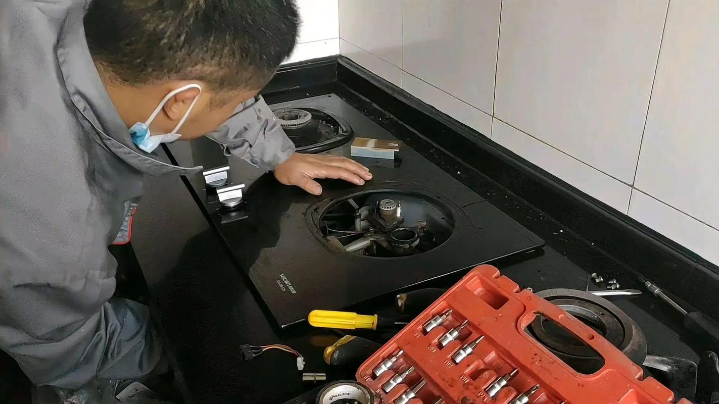 燃气灶坏了，哪里能找到修理电话？-第3张图片-索能光电网