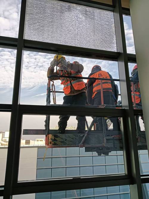 上海春兰空调维修电话多少-第1张图片-索能光电网