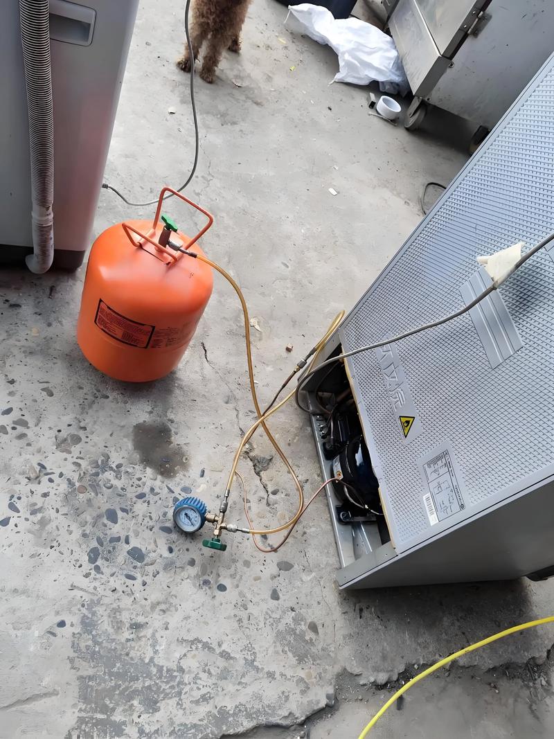 美的冰箱维修电话是多少？-第3张图片-索能光电网