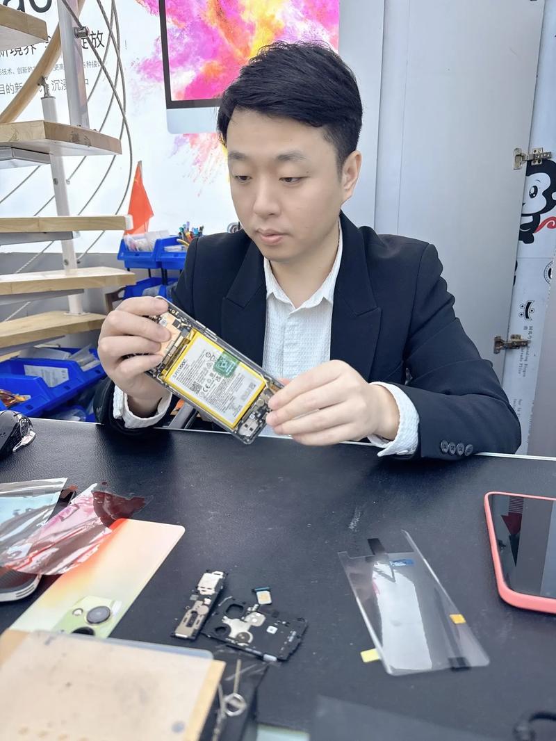 OPPO售后维修电话是多少?-第2张图片-索能光电网 OPPO售后维修电话是多少?-第2张图片-索能光电网